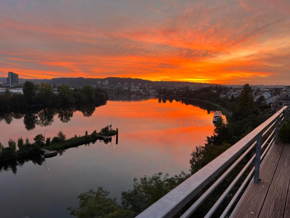 Penthouse Wohnung Mit Schoenem Moselblick In Metternich Koblenz  Bagian luar foto