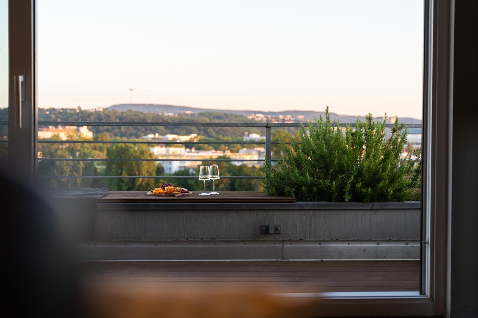 Penthouse Wohnung Mit Schoenem Moselblick In Metternich Koblenz  Bagian luar foto