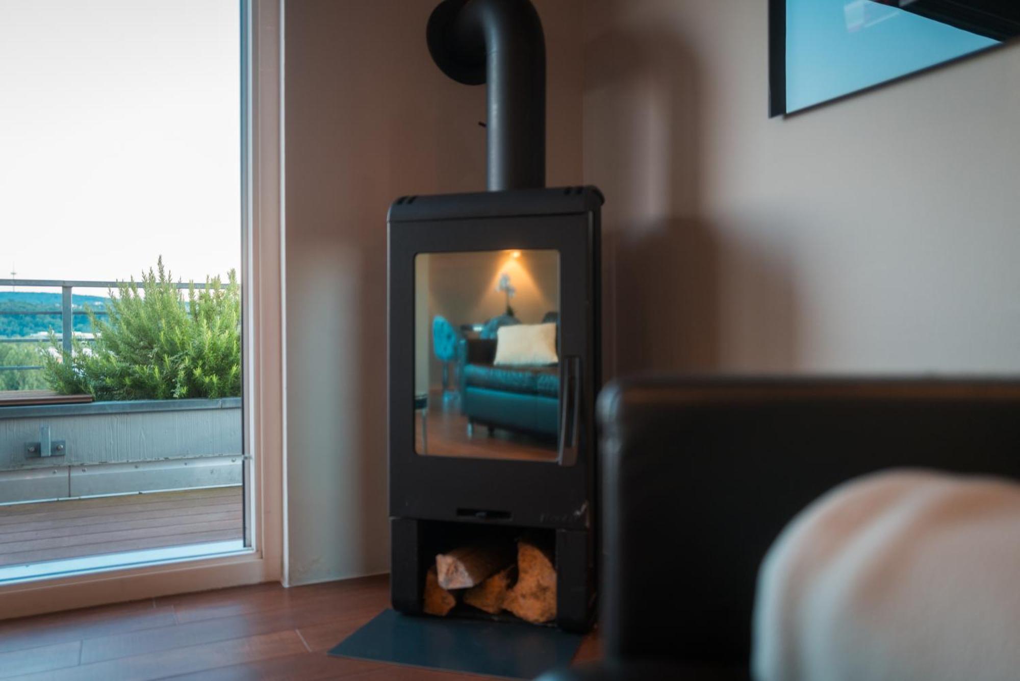 Penthouse Wohnung Mit Schoenem Moselblick In Metternich Koblenz  Bagian luar foto