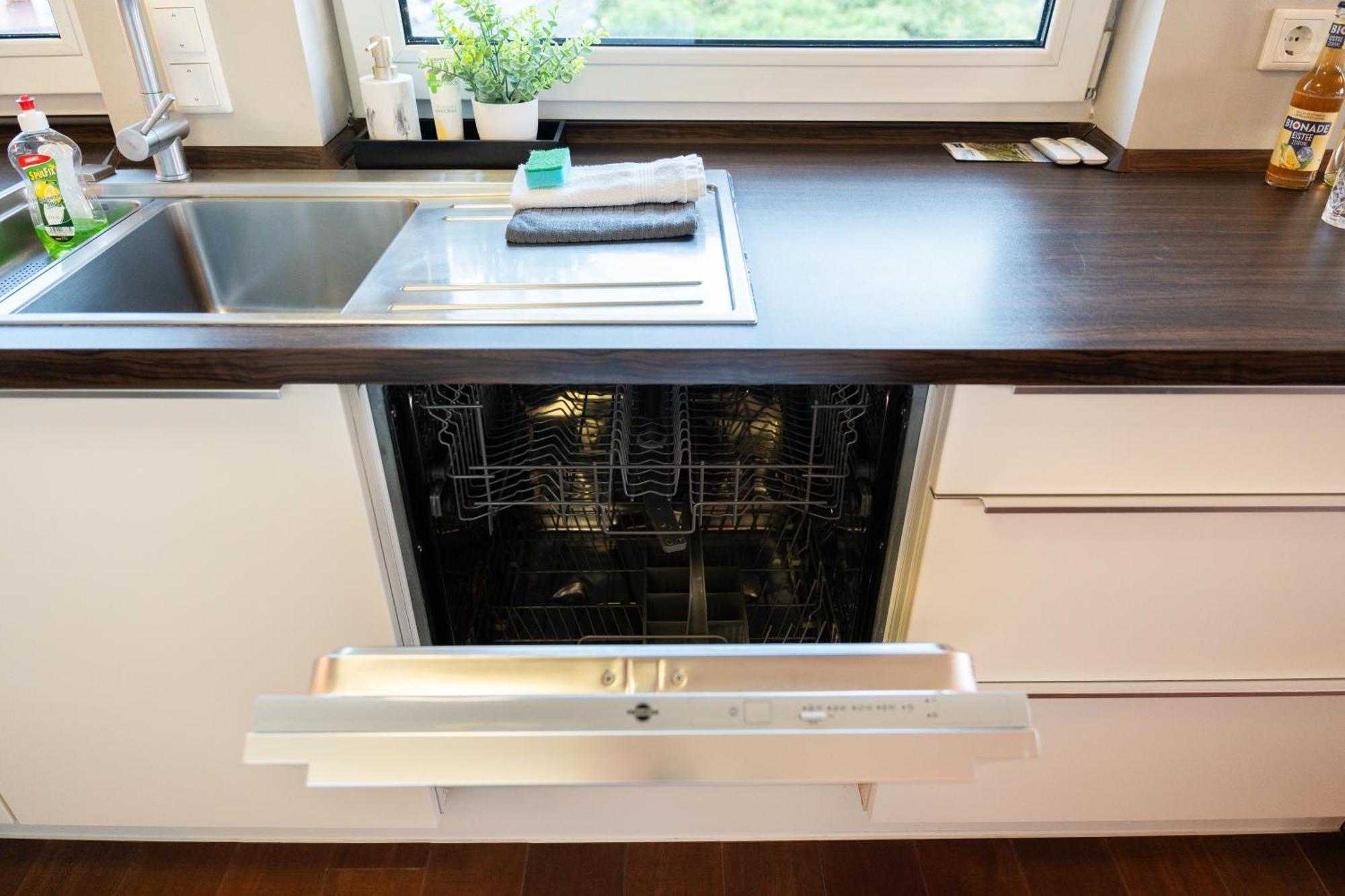 Penthouse Wohnung Mit Schoenem Moselblick In Metternich Koblenz  Bagian luar foto