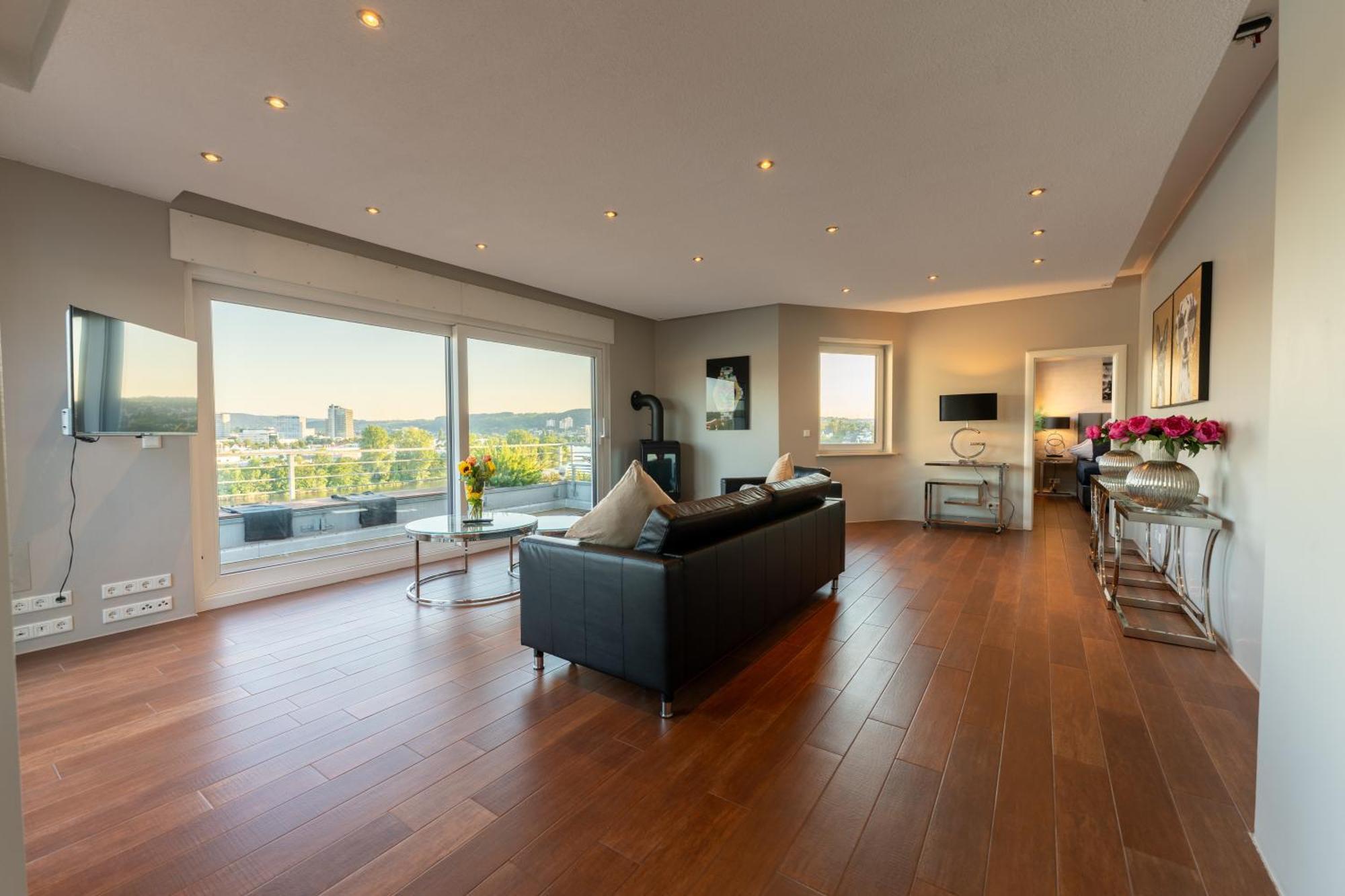 Penthouse Wohnung Mit Schoenem Moselblick In Metternich Koblenz  Bagian luar foto