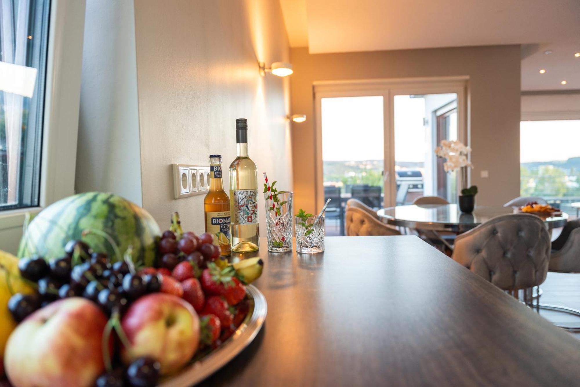 Penthouse Wohnung Mit Schoenem Moselblick In Metternich Koblenz  Bagian luar foto