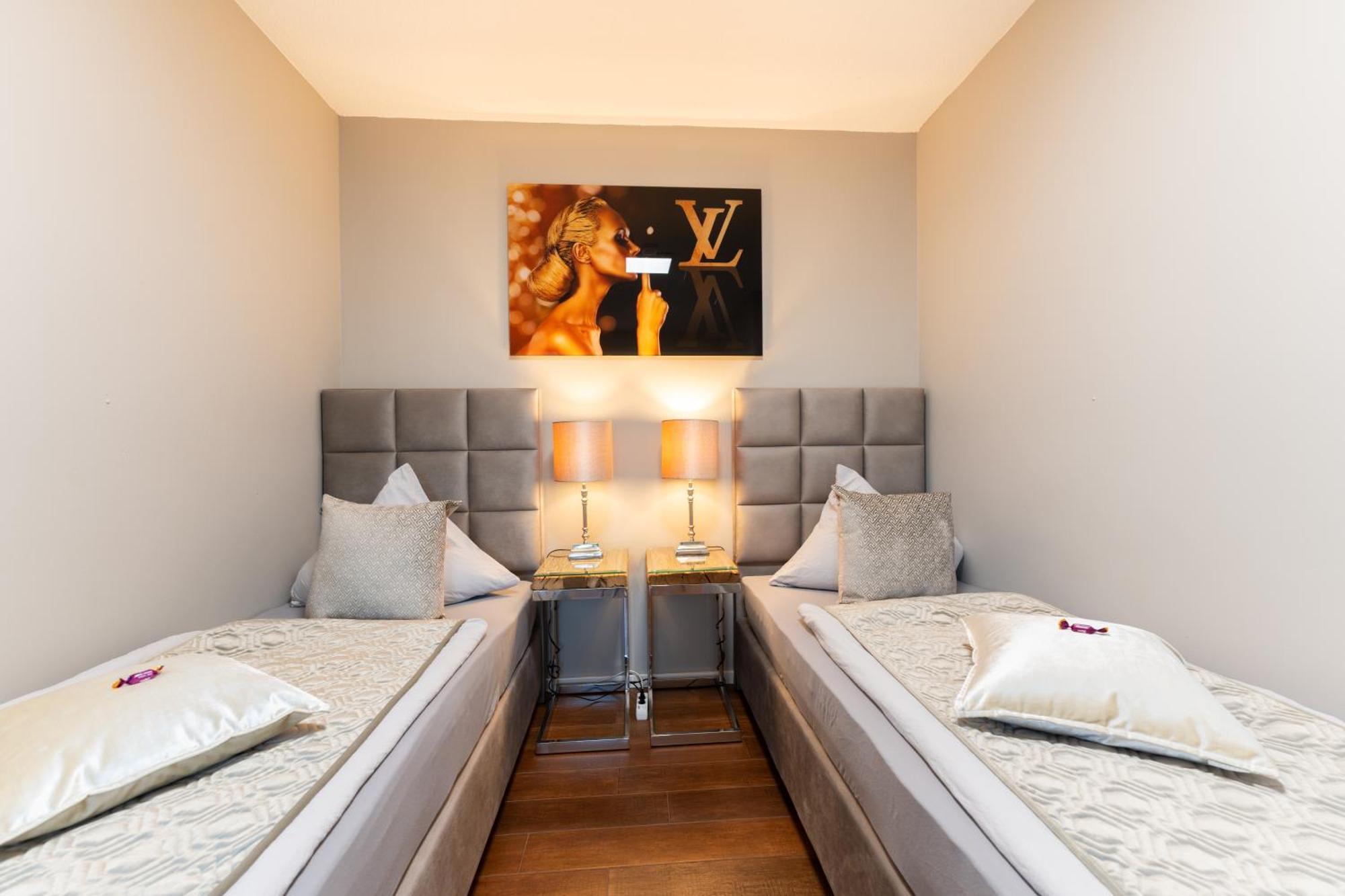 Penthouse Wohnung Mit Schoenem Moselblick In Metternich Koblenz  Bagian luar foto
