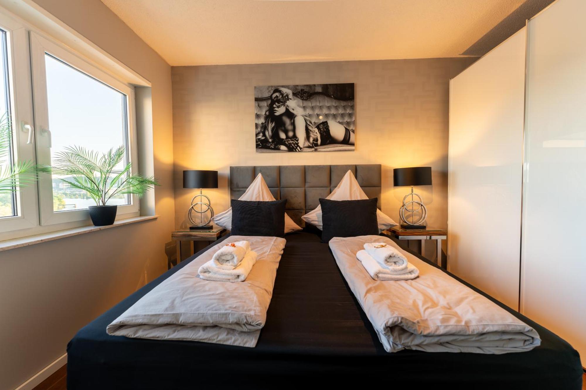 Penthouse Wohnung Mit Schoenem Moselblick In Metternich Koblenz  Bagian luar foto